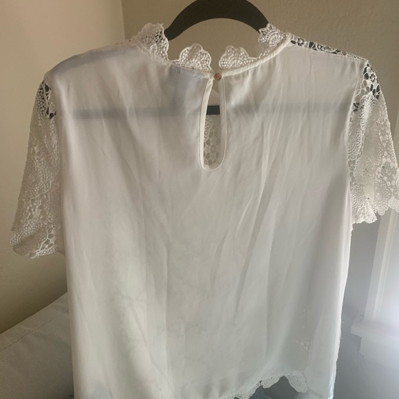 Boxy Lace Shirt - Picture 2 of 6